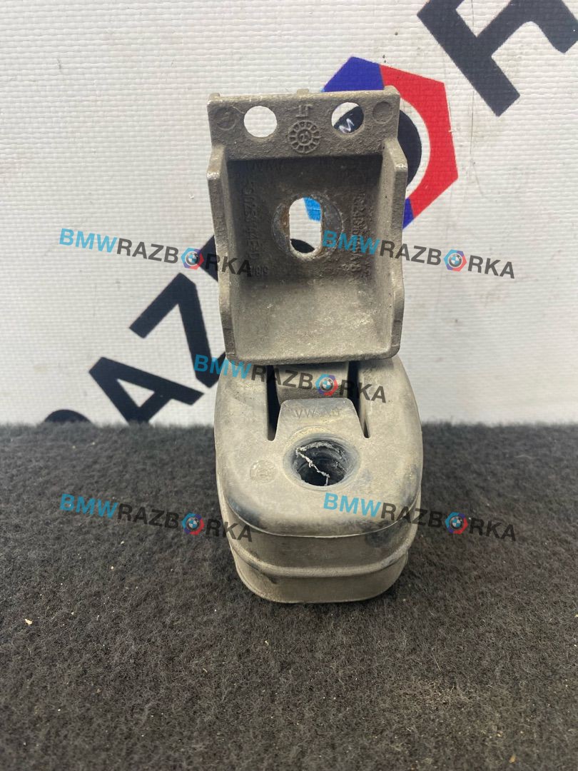 кронштейн глушителя Volkswagen Crafter 2 поколение SZC 2022, 2.0 л., дизель, 6МКПП, b4/b9a, передний привод, 5Q0253147