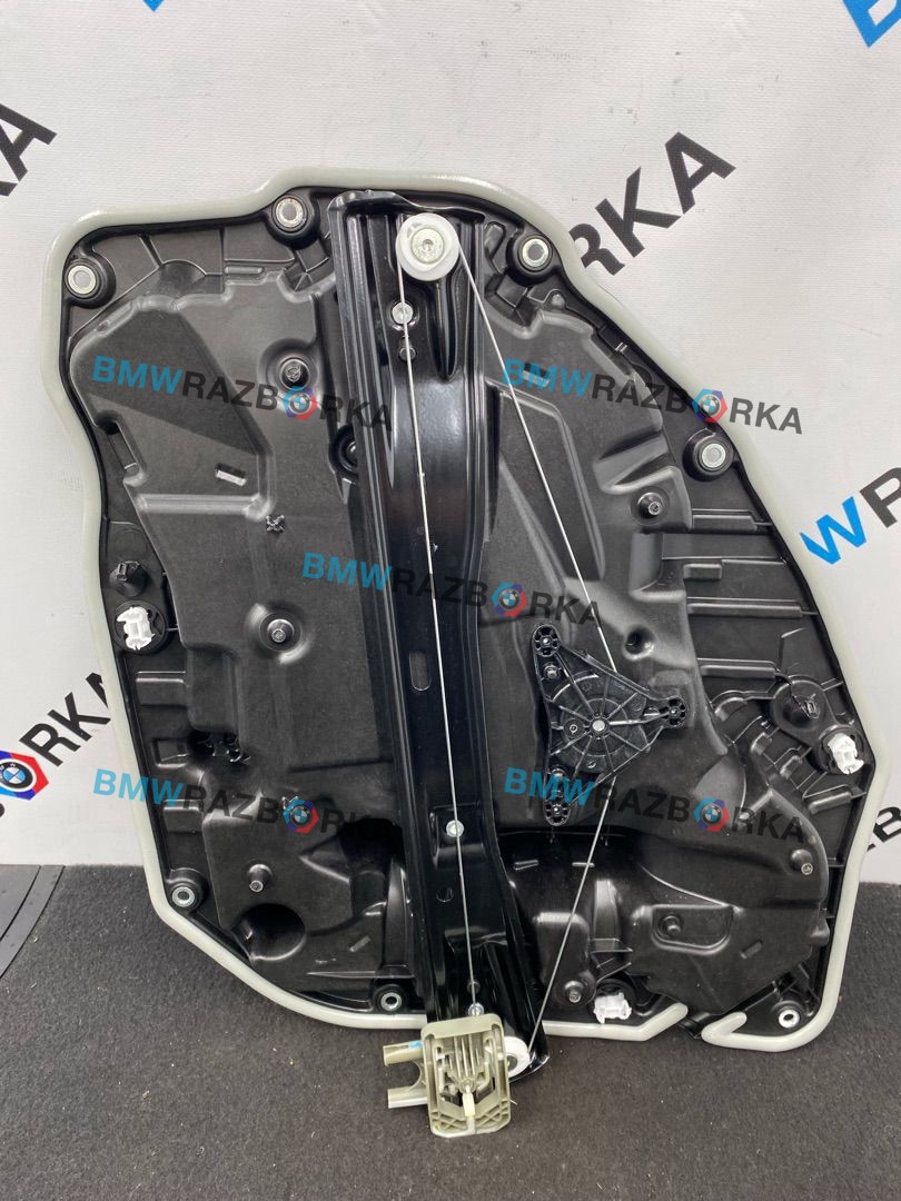 стеклоподъемник задний правый BMW X7 G07 [рестайлинг] G07 2024, 4.0 л., дизель, АКПП, 416, внедорожник 5 дв., полный привод, 9450786