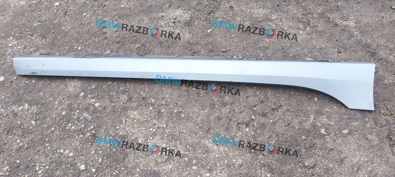 накладка на порог BMW 1 серия F40 2023, 1.5 л., B37 C15 A, дизель, skyscraper grau metallic (c4w), хетчбэк 5 дв., передний привод