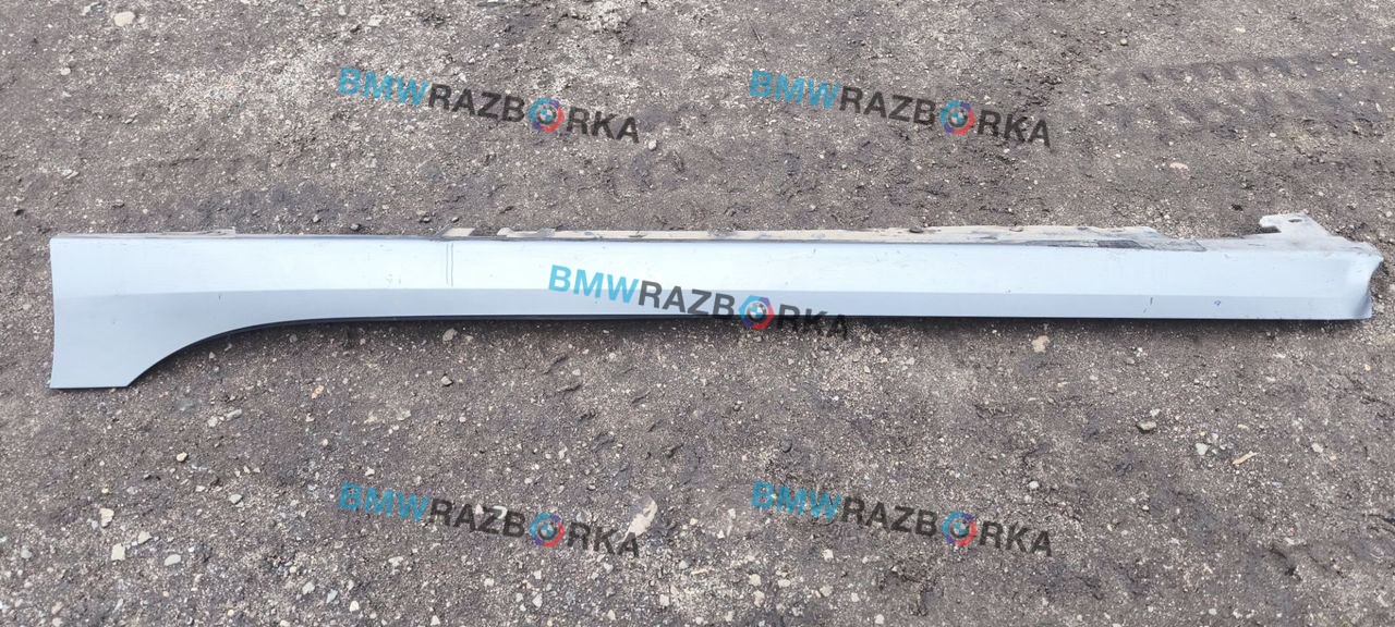 накладка на порог BMW 1 серия F40 2023, 1.5 л., B37 C15 A, дизель, skyscraper grau metallic (c4w), хетчбэк 5 дв., передний привод