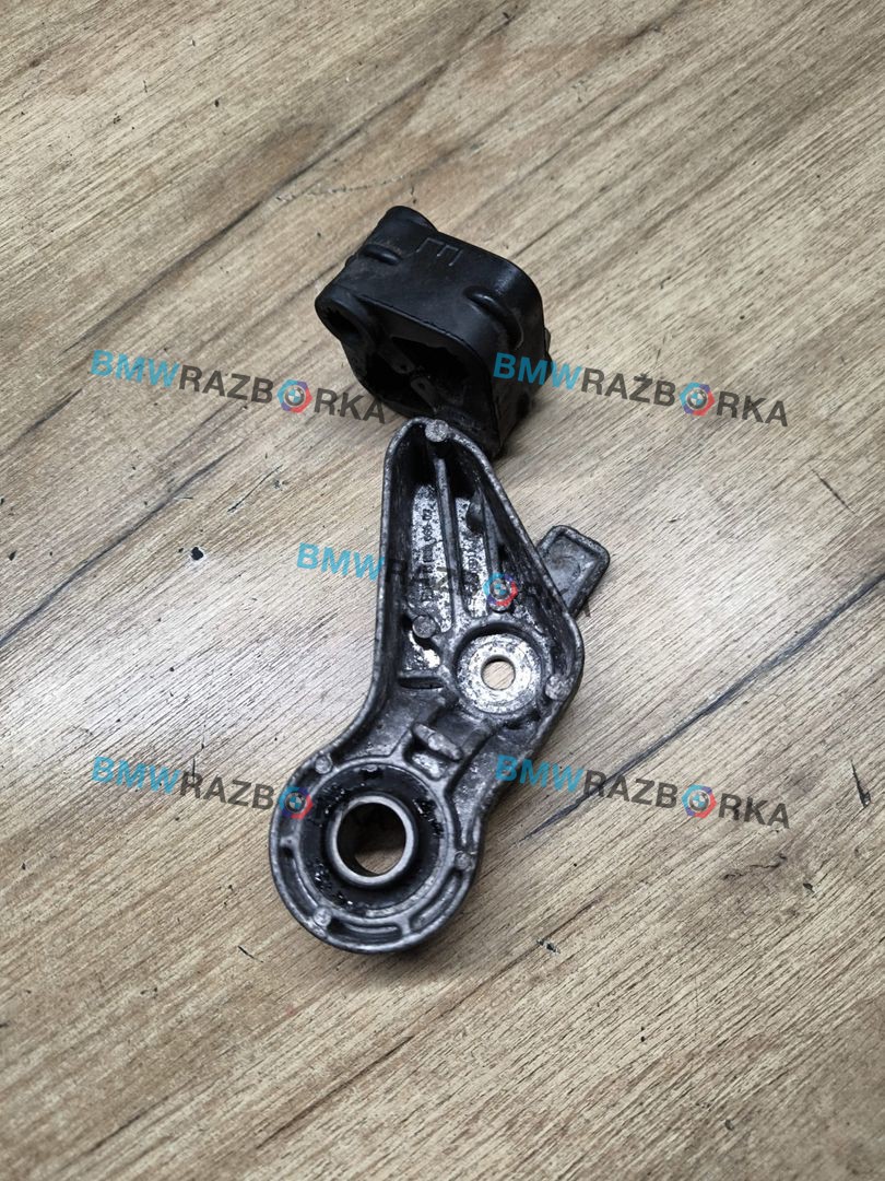 кронштейн глушителя BMW 1 серия F40 2023, 1.5 л., B37 C15 A, дизель, skyscraper grau metallic (c4w), хетчбэк 5 дв., передний привод, 7616850, 8580666