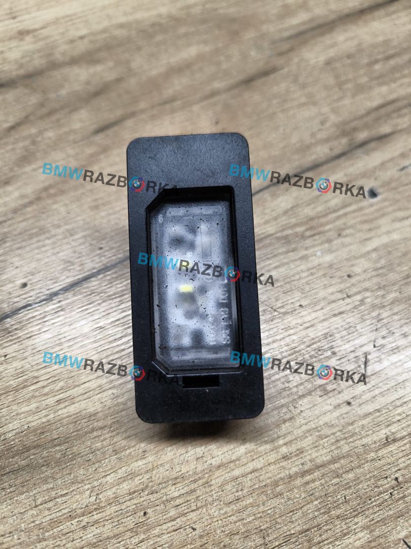 подсветка номера BMW 1 серия F40 2023, 1.5 л., B37 C15 A, дизель, skyscraper grau metallic (c4w), хетчбэк 5 дв., передний привод, 9481842
