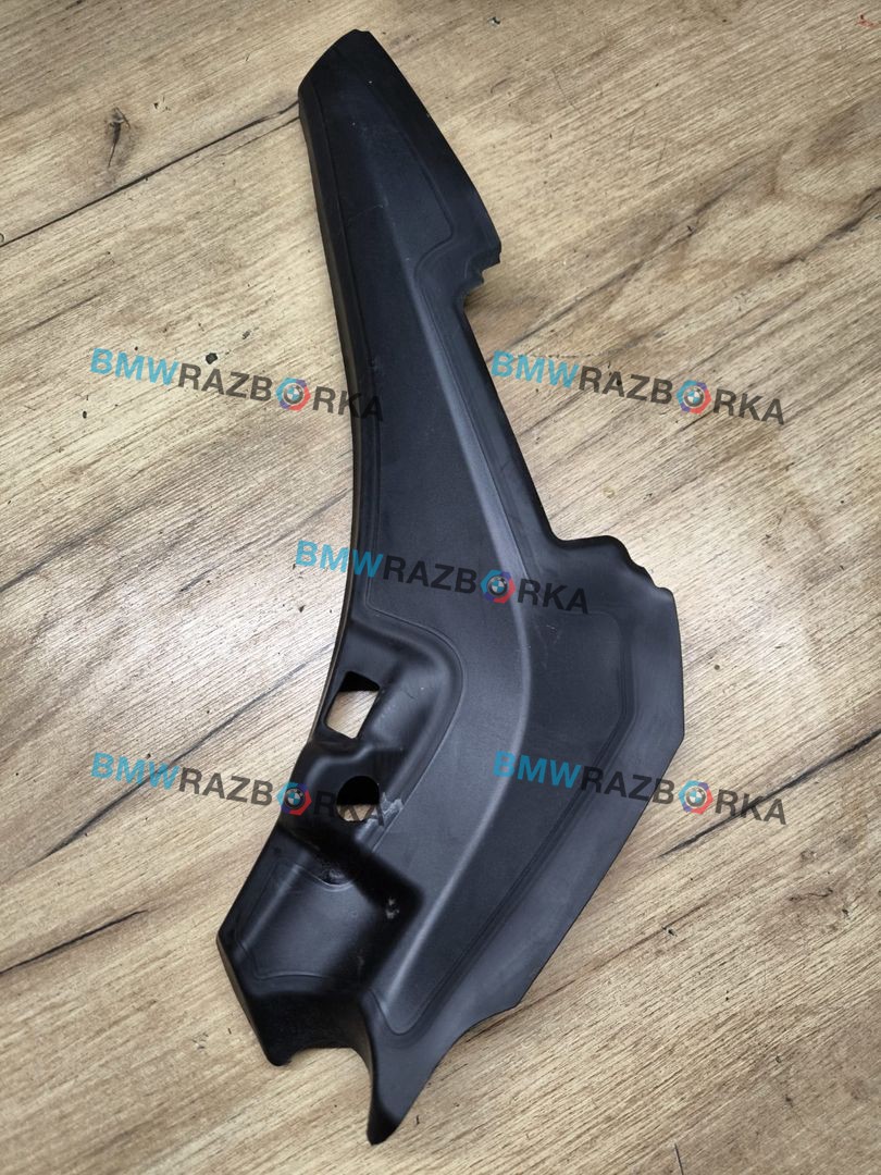 водосток крышки багажника BMW 1 серия F40 2023, 1.5 л., B37 C15 A, дизель, skyscraper grau metallic (c4w), хетчбэк 5 дв., передний привод, 51137466500, 7466500