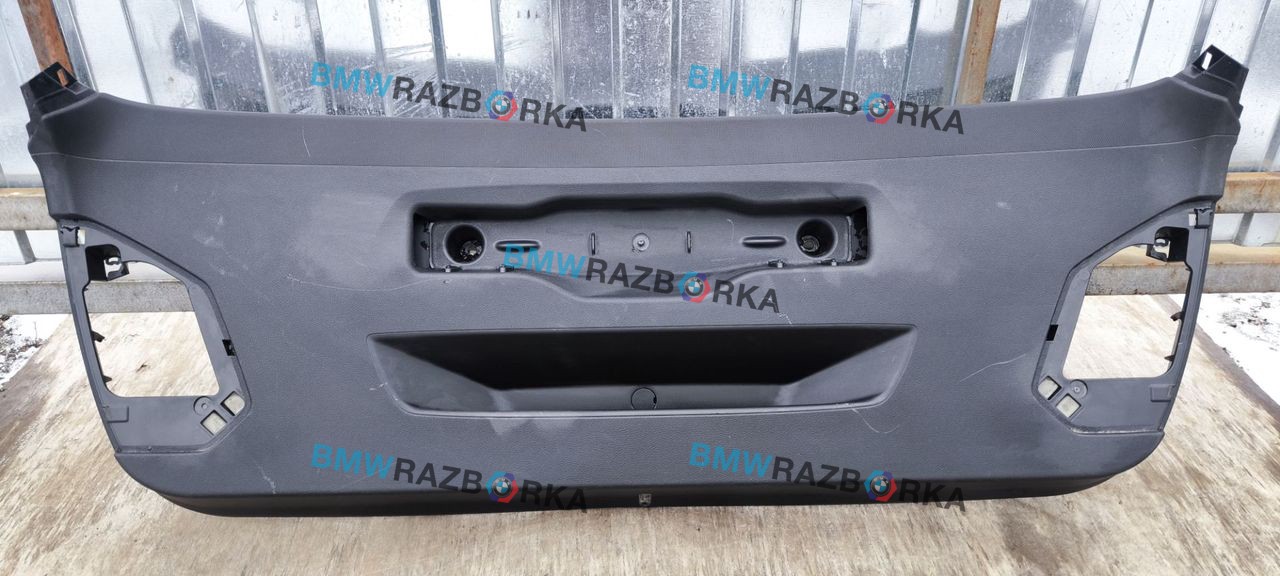 обшивка крышки багажника BMW 1 серия F40 2023, 1.5 л., B37 C15 A, дизель, skyscraper grau metallic (c4w), хетчбэк 5 дв., передний привод