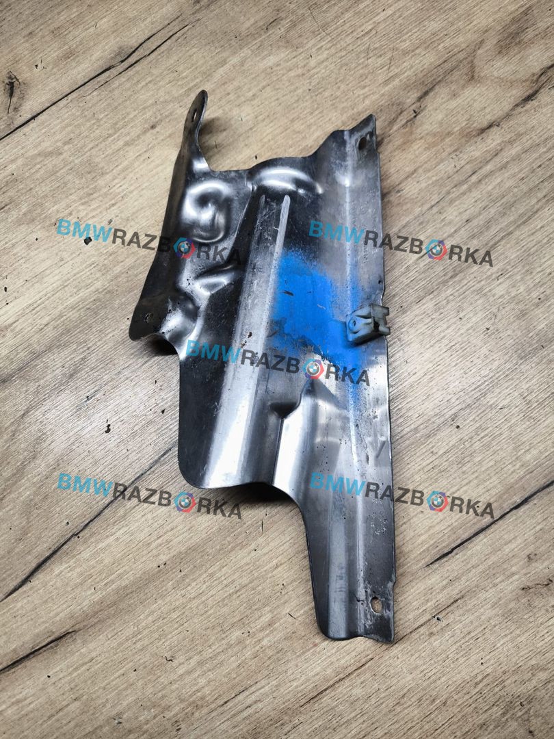 тепловой экран глушителя BMW X5 G05 [рестайлинг] G05 2024, 3.0 л., B57 D30 B, дизель, 416, полный привод, 5A08A24