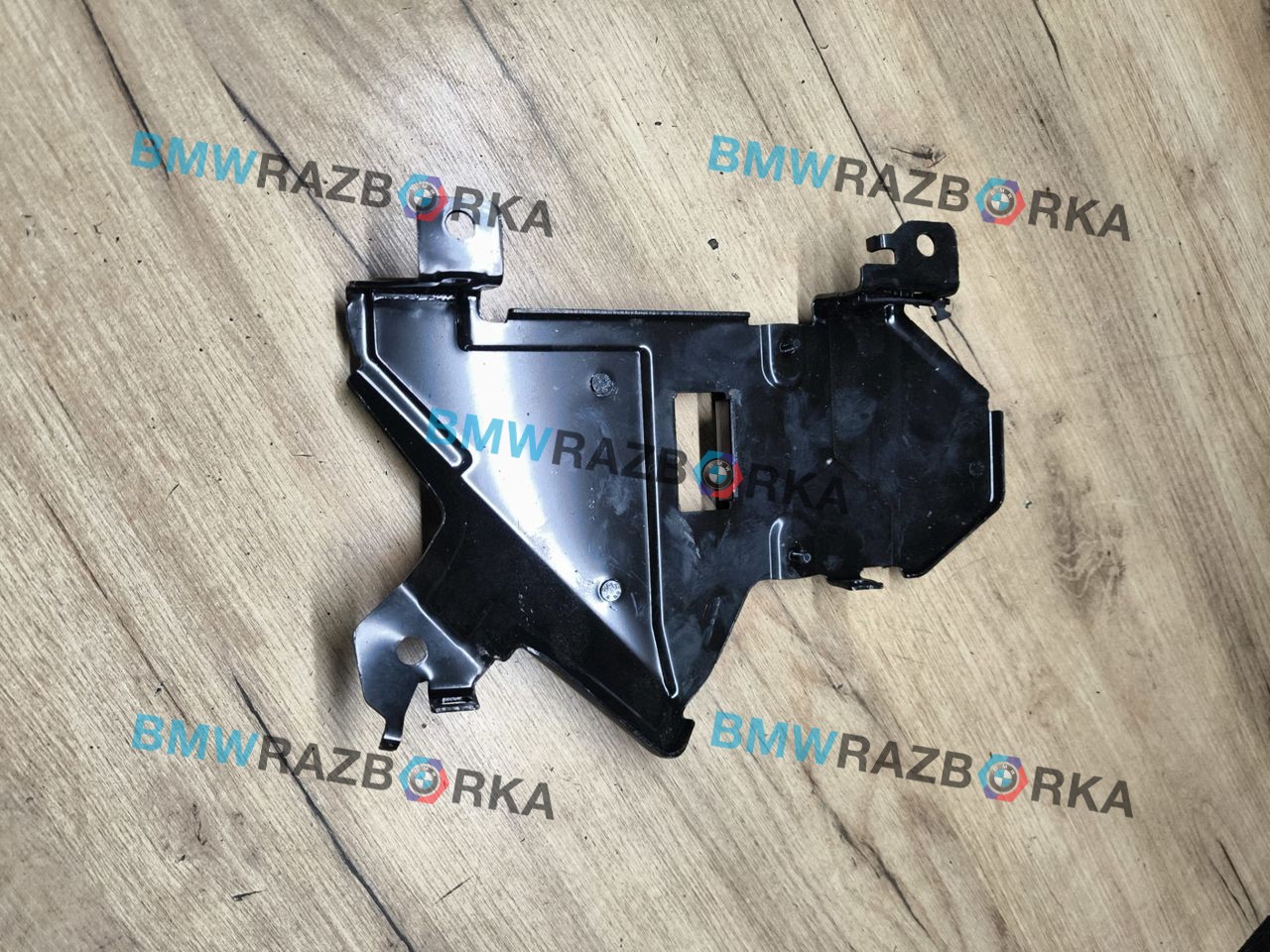 усилитель музыкальный BMW X5 G05 [рестайлинг] G05 2024, 3.0 л., B57 D30 B, дизель, 416, полный привод, 65152449571, 2449571