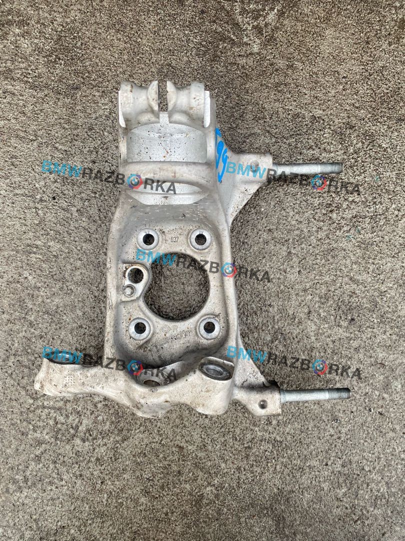 кулак поворотный правый BMW M2 G87 2024, 3.0 л., S58B30A, бензин, brooklyn grau metallic (c4p), купе, задний привод, правый руль, 8095664