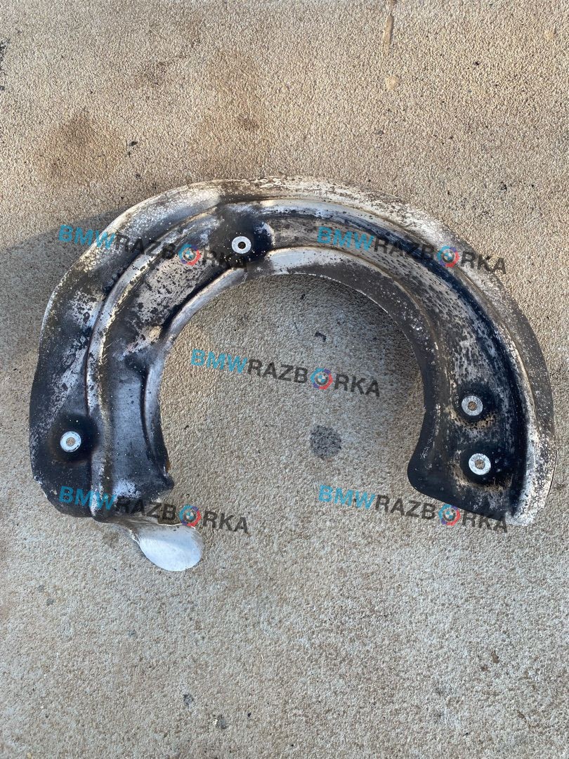 защитный кожух тормозного механизма BMW X5 G05 [рестайлинг] G05 2024, 3.0 л., B57 D30 B, дизель, АКПП, 475, внедорожник 5 дв., полный привод, правый руль, 6871903