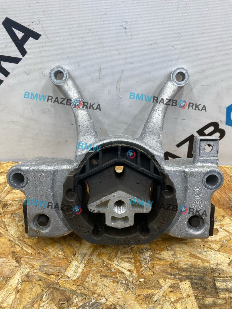 кронштейн КПП BMW M2 G87 2024, 3.0 л., S58B30A, бензин, brooklyn grau metallic (c4p), купе, задний привод, правый руль, 8746449