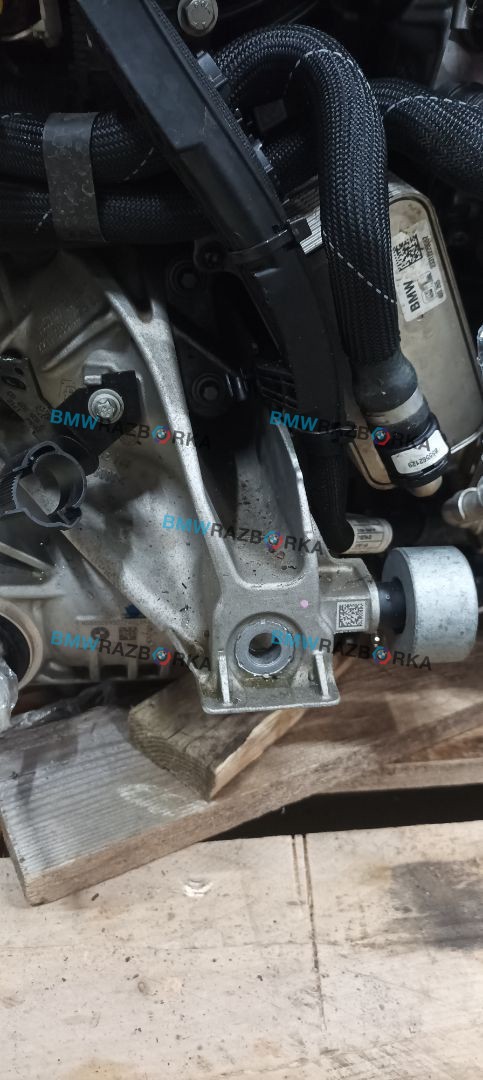 кронштейн двигателя BMW X5 G05 [рестайлинг] G05 2024, 3.0 л., B57 D30 B, дизель, АКПП, 475, внедорожник 5 дв., полный привод, правый руль, 6884475, 22116884475