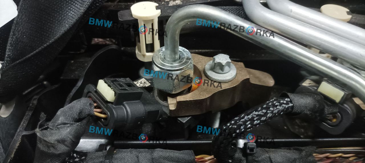 форсунка BMW X4 G02 [рестайлинг] G02 2022, 3.0 л., дизель, внедорожник 5 дв., полный привод, 8599216