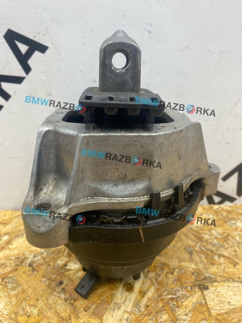 подушка крепления двигателя BMW X5 G05 [рестайлинг] G05 2024, 3.0 л., B57 D30 B, дизель, АКПП, 475, внедорожник 5 дв., полный привод, правый руль, 9846461