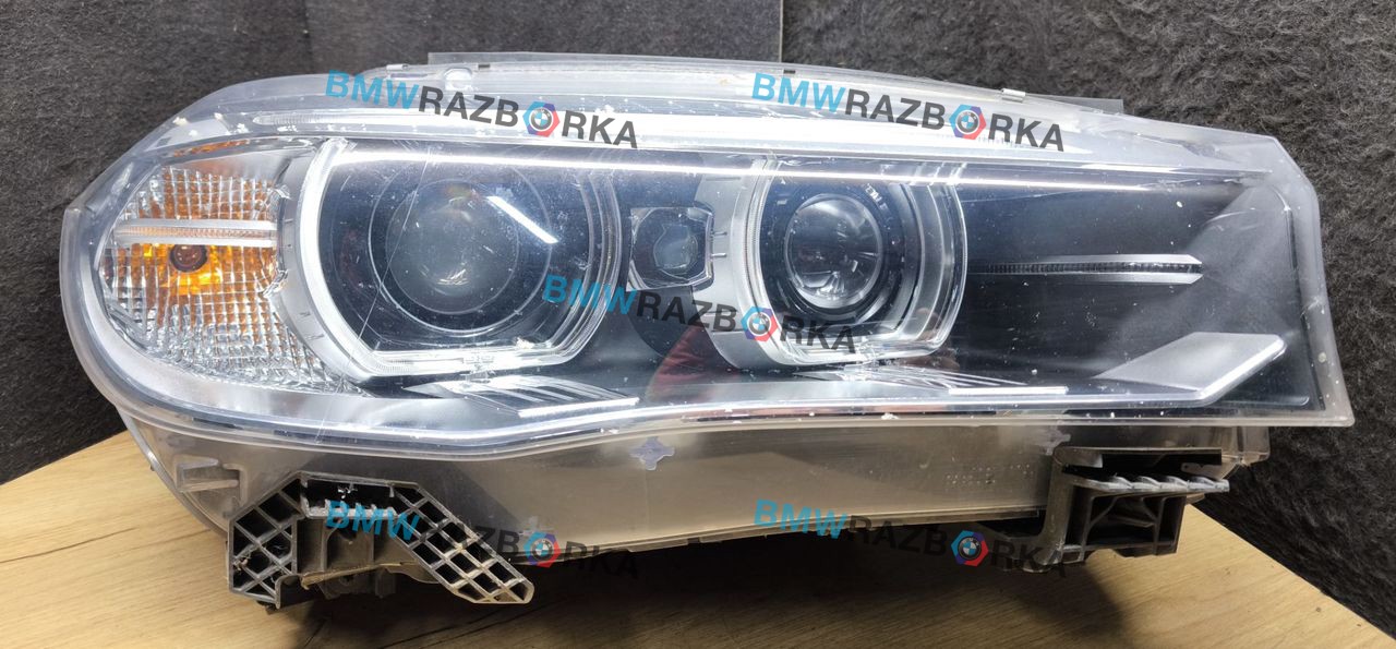 фара правая BMW X5 F15 2014, 4.0 л., дизель, АКПП, rubinschwarz metallic (x03), внедорожник 5 дв., полный привод, 7317104