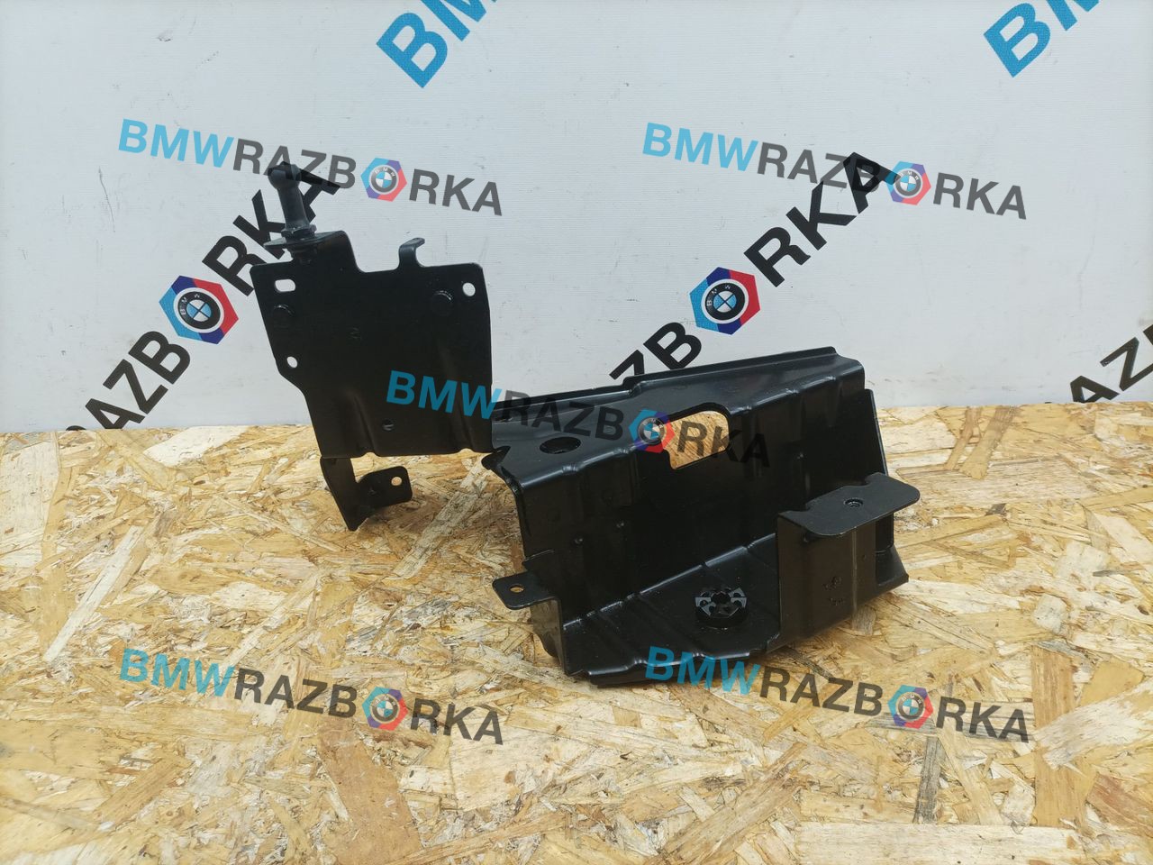 кронштейн радиатора BMW i5 G60 2024, электро, АКПП, c4p brooklyn grau metallic, седан, задний привод, 9873918