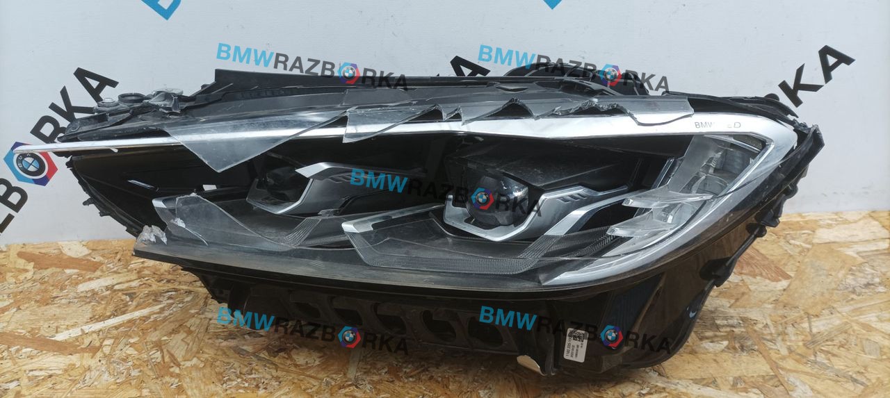 фара левая BMW M4 G82/G83 2023, 9851039