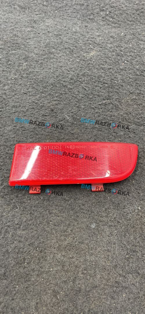 отражатель правый Mercedes-Benz Viano W639 (2003 - 2010), 6398260540