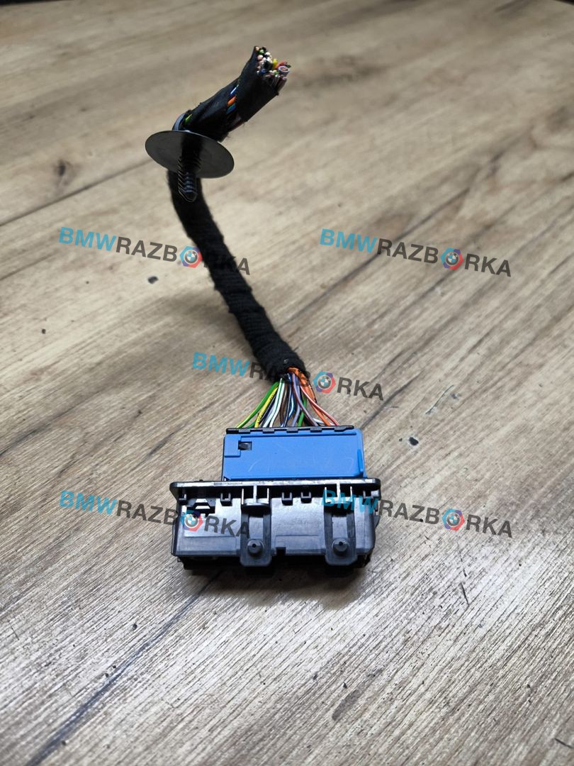разъем (фишка) проводки BMW X1 F48 2018, 1.5 л., B38 A15 A, бензин, робот, внедорожник 5 дв., 9221027