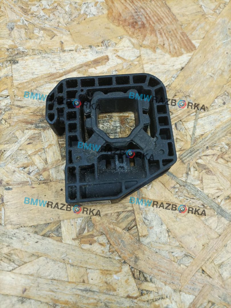 кронштейн радиатора BMW X5 G05 [рестайлинг] G05 2024, 4.0 л., дизель, АКПП, внедорожник 5 дв., 8642754, 17118642754