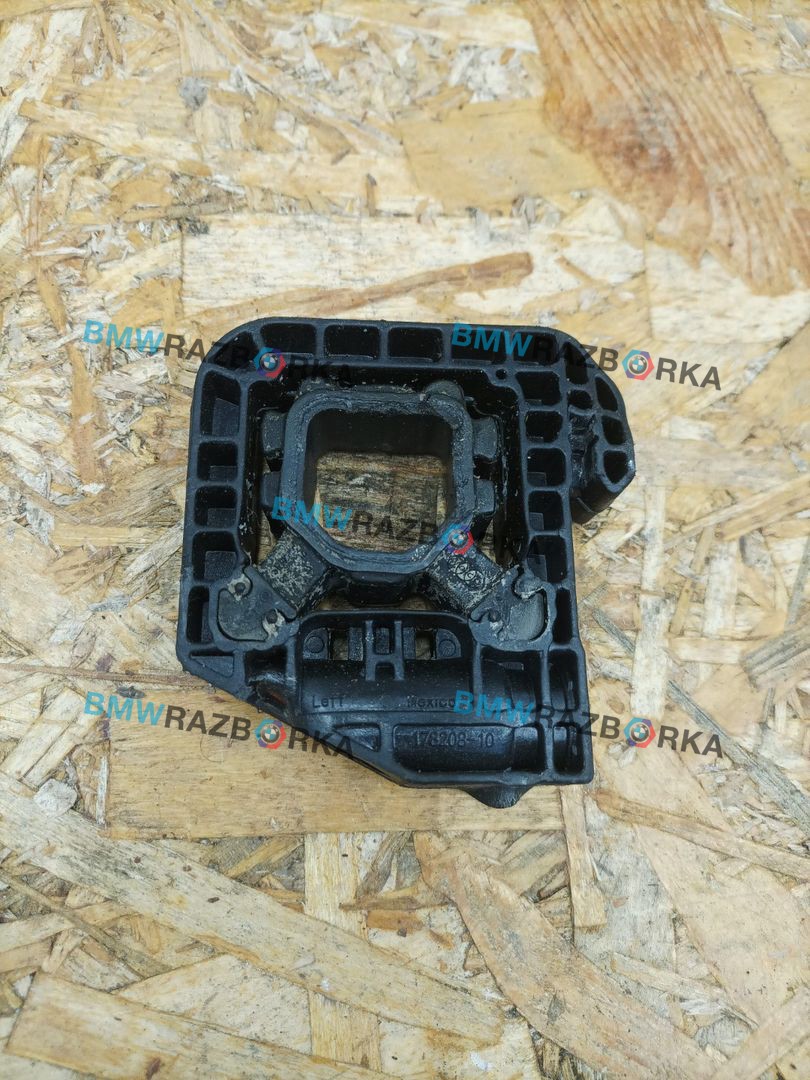 кронштейн радиатора BMW X5 G05 [рестайлинг] G05 2024, 4.0 л., дизель, АКПП, внедорожник 5 дв., 8642754, 17118642754