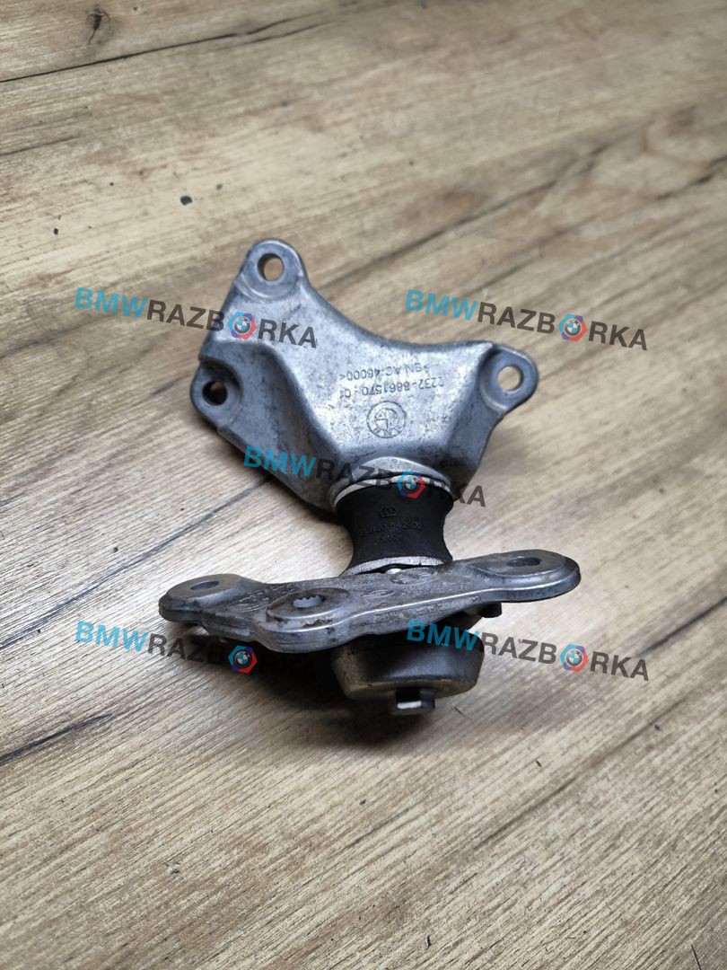 кронштейн КПП BMW 7 серия G11/G12 G11 2017, 4.0 л., дизель, x03 rubin-metallic black, седан, полный привод, 6861570, 6861571, 6860542
