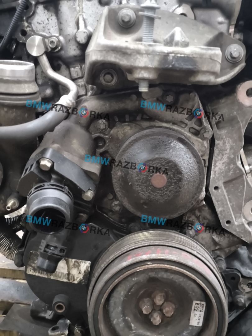 помпа BMW i8 I12 2015, 1.5 л., гибрид, полный привод