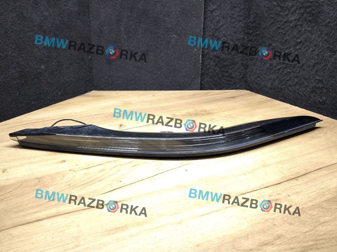 поворотник левый BMW i8 I12 2015, 1.5 л., гибрид, полный привод, 63217310785, 7310785