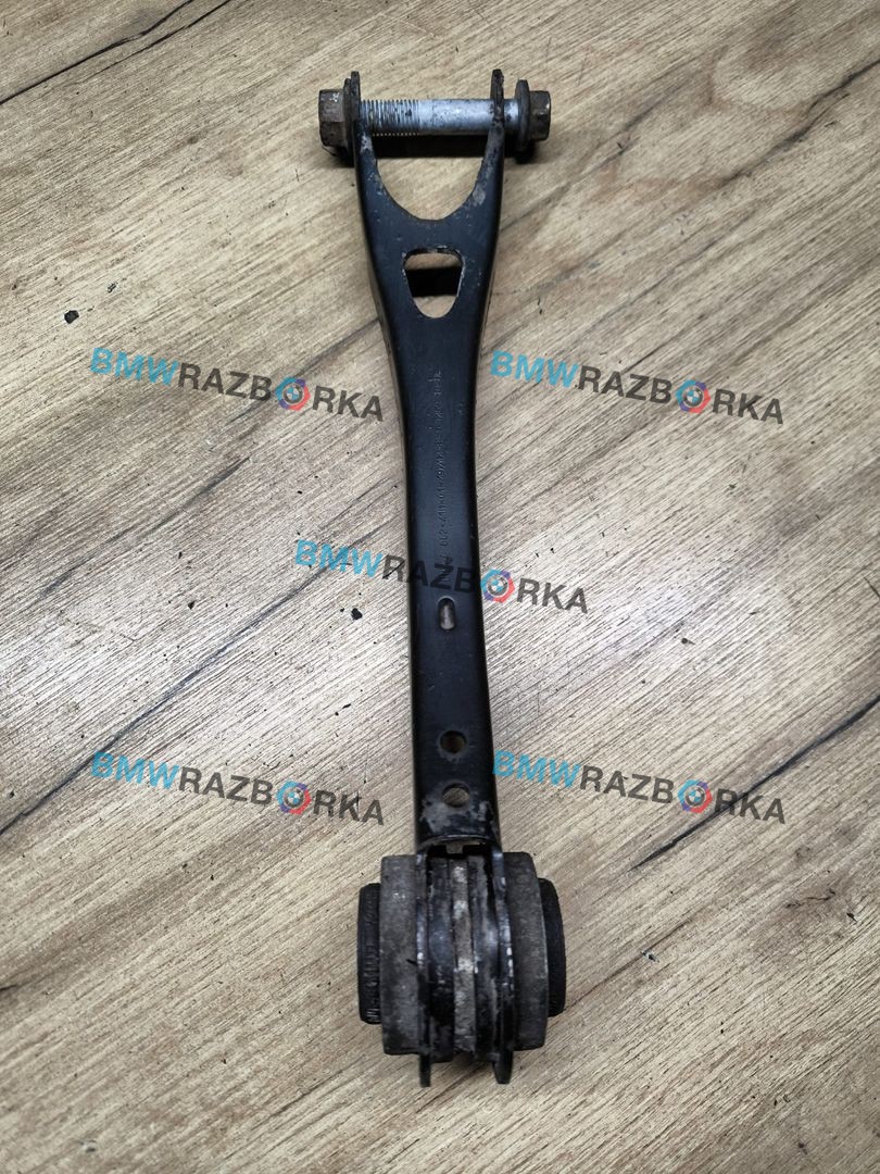 рычаг задний правый BMW i8 I12 2015, 1.5 л., гибрид, полный привод, 6862411, 33326862410