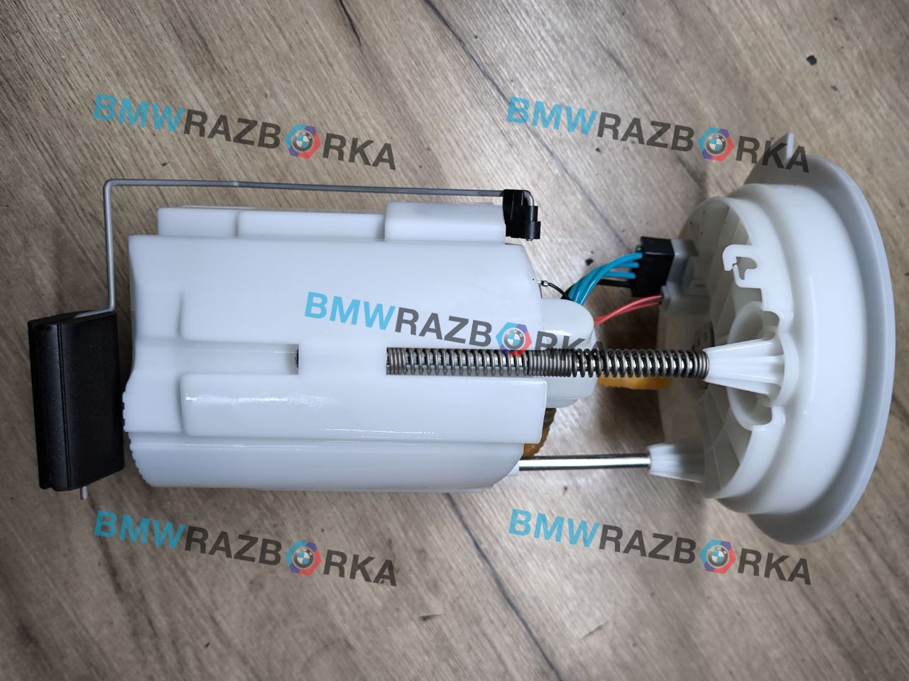 колба в бак BMW i8 I12 2015, 1.5 л., гибрид, полный привод, 7339267