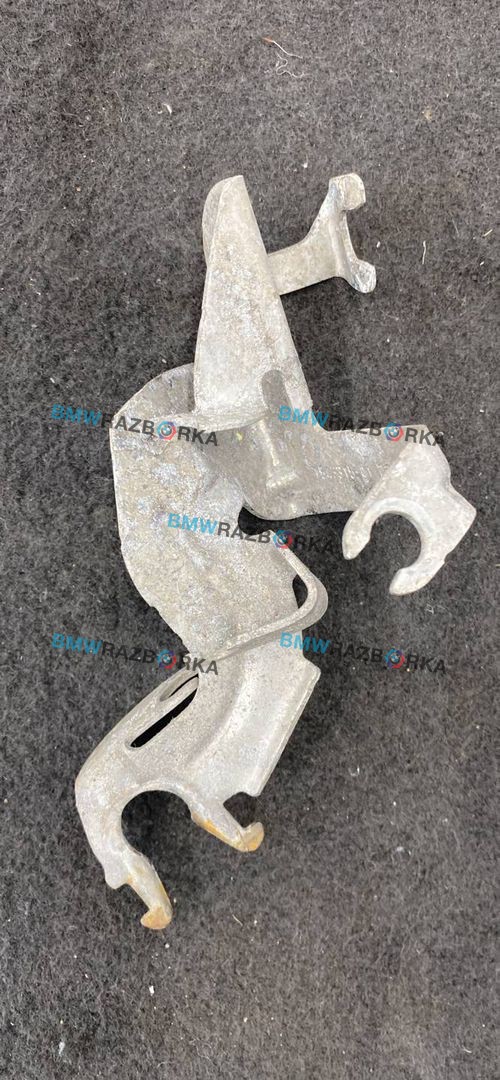 держатель тормозного шланга BMW 4 серия G22/G23 G22 2022, 2.0 л., B48 B20 A, бензин, АКПП, c36, купе, задний привод, 1543315