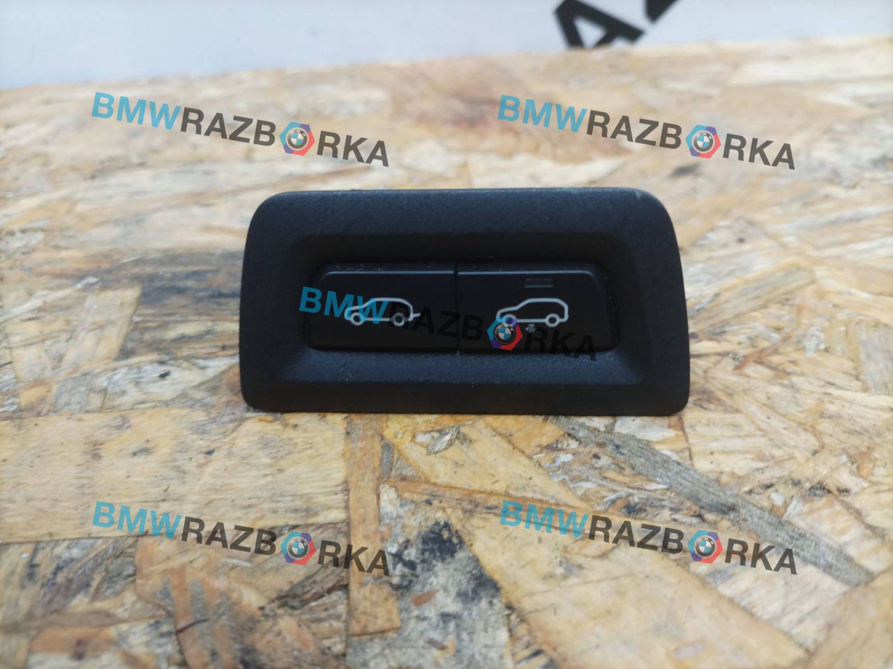 кнопка открытия багажника BMW X7 G07 2019, 4.0 л., бензин, АКПП, c27, внедорожник 5 дв., полный привод, 9860974, 61319860974