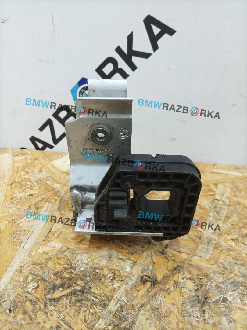 кронштейн радиатора BMW X7 G07 2019, 4.0 л., бензин, АКПП, c27, внедорожник 5 дв., полный привод, 8642754, 7421636