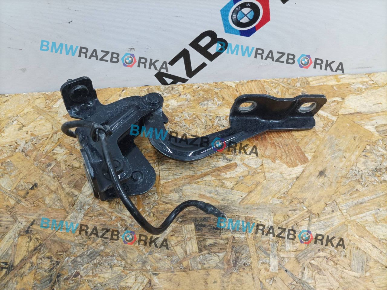 петля крышки багажника BMW 8 серия G14/G15 G14 2019, 4.0 л., дизель, АКПП, 475, кабриолет, полный привод, 7417333