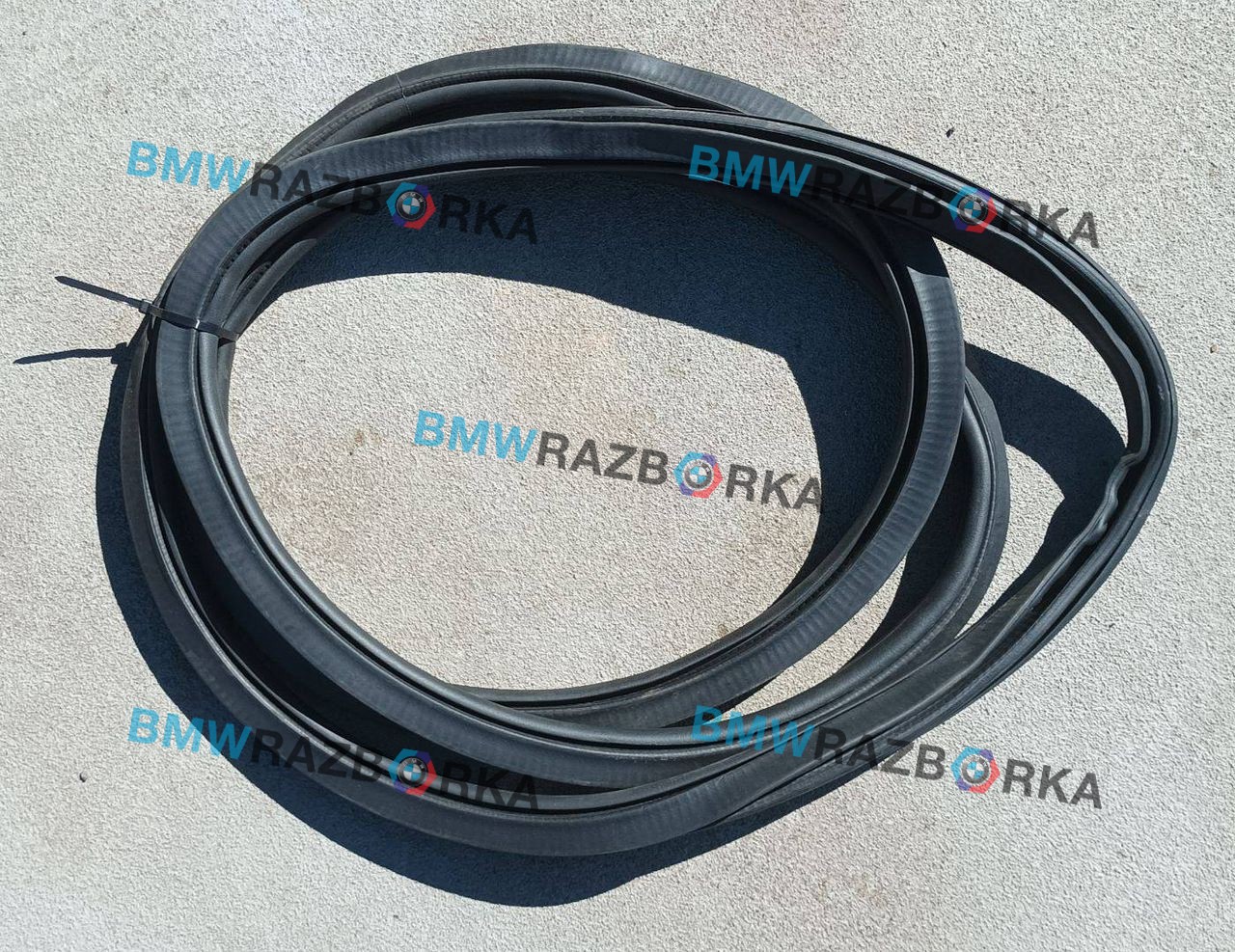 уплотнитель двери BMW X7 G07 2019, 4.0 л., бензин, АКПП, c27, внедорожник 5 дв., полный привод, 7428678