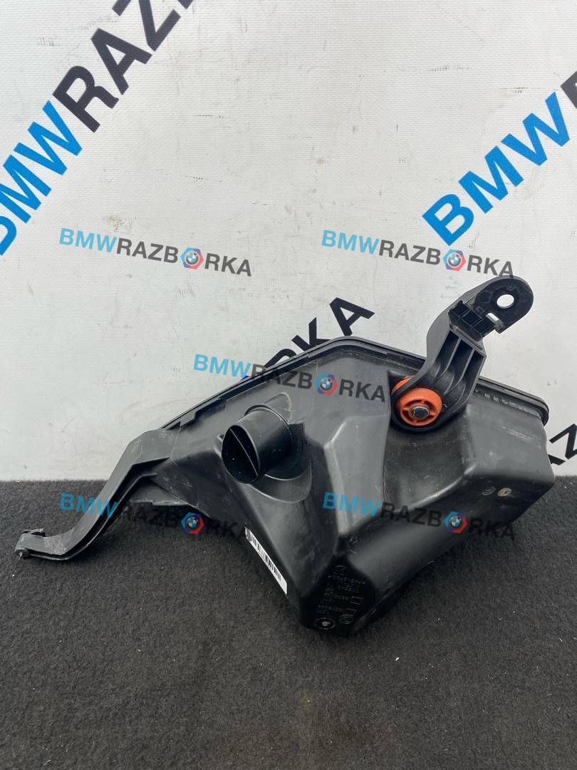 резонатор воздушного фильтра BMW 5 серия G30/G31 G30 2018, 2.0 л., B48 B20 A, бензин, АКПП, синий, седан, задний привод, правый руль, 13718612084, 8612084