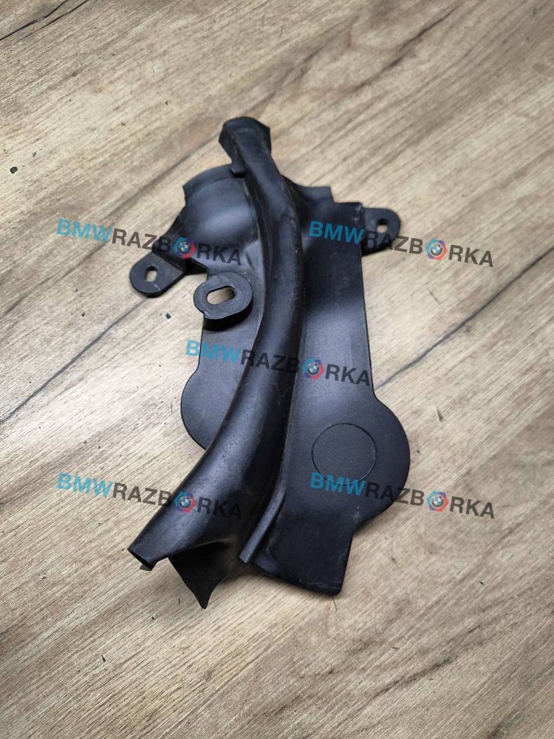 уплотнитель подкапотного пространства BMW 5 серия G30/G31 G30 2017, 3.0 л., B57 D30 A, дизель, АКПП, a300, седан, полный привод, 7349601