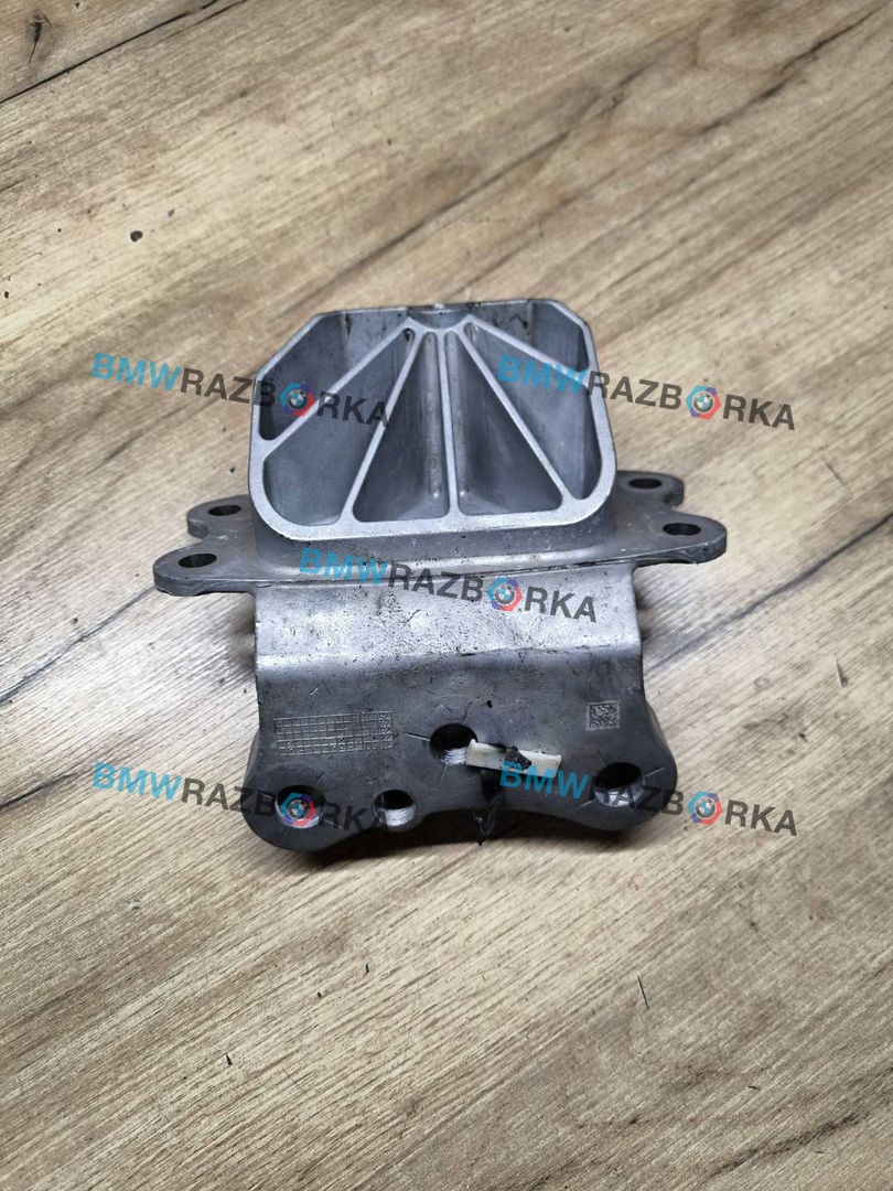 кронштейн двигателя BMW X1 U11 2023, электро, полный привод, 22119796438, 9796438