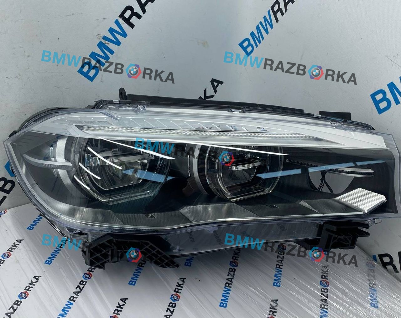 фара правая BMW X5 F15 2018, 7442648
