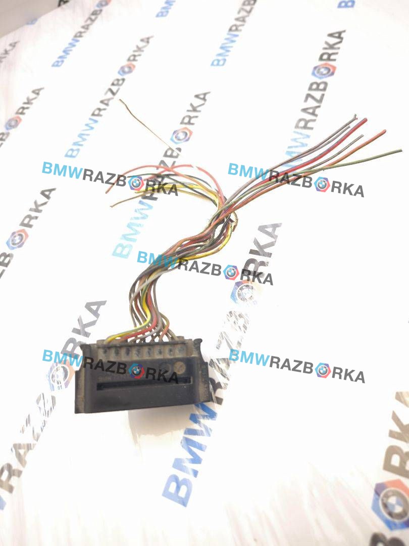 разъем (фишка) проводки BMW i8 I12 2015, 1.5 л., гибрид, полный привод, 7590356