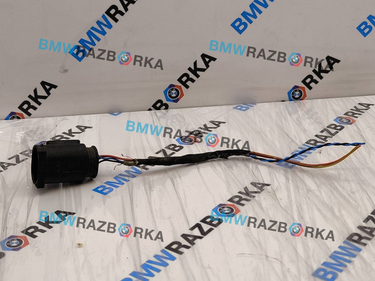 разъем (фишка) проводки BMW i8 I12 2015, 1.5 л., гибрид, полный привод, 929343
