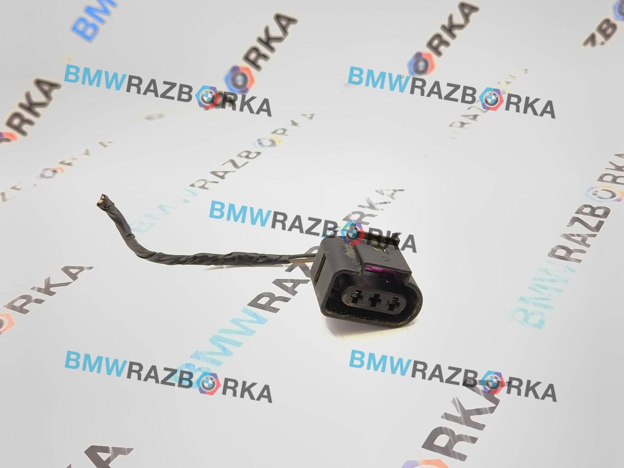 разъем (фишка) проводки BMW i8 I12 2015, 1.5 л., гибрид, полный привод, 2050994