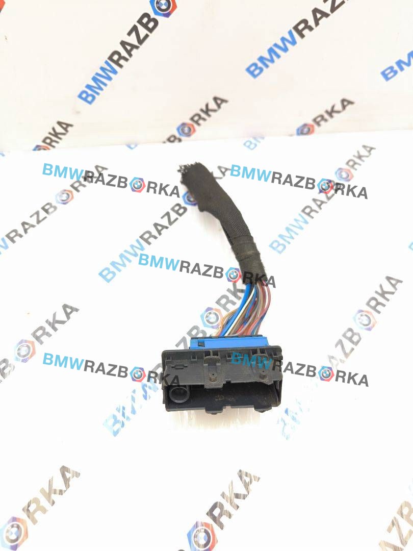 разъем (фишка) проводки BMW i8 I12 2015, 1.5 л., гибрид, полный привод, 9221027