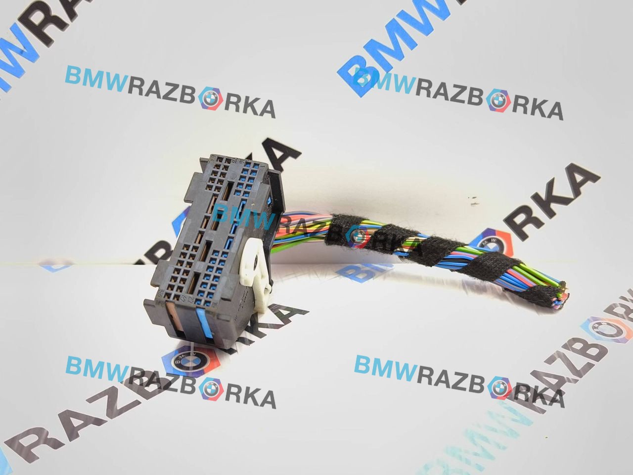разъем (фишка) проводки BMW i8 I12 2015, 1.5 л., гибрид, полный привод, 9253104