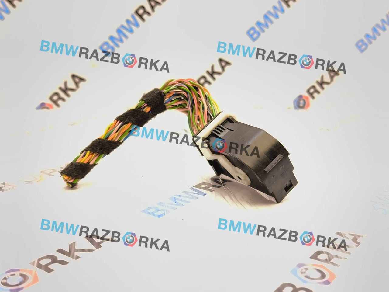 разъем (фишка) проводки BMW i8 I12 2015, 1.5 л., гибрид, полный привод, 6920068
