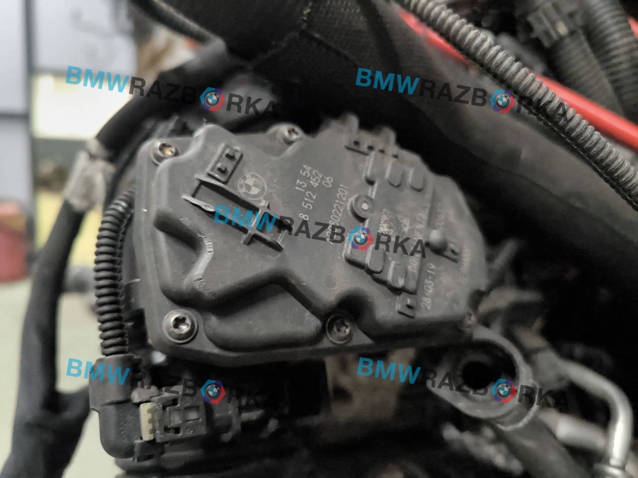 заслонка дроссельная BMW 8 серия G14/G15 G14 2019, 4.0 л., дизель, АКПП, 475, кабриолет, полный привод, 13548512452, 8512452