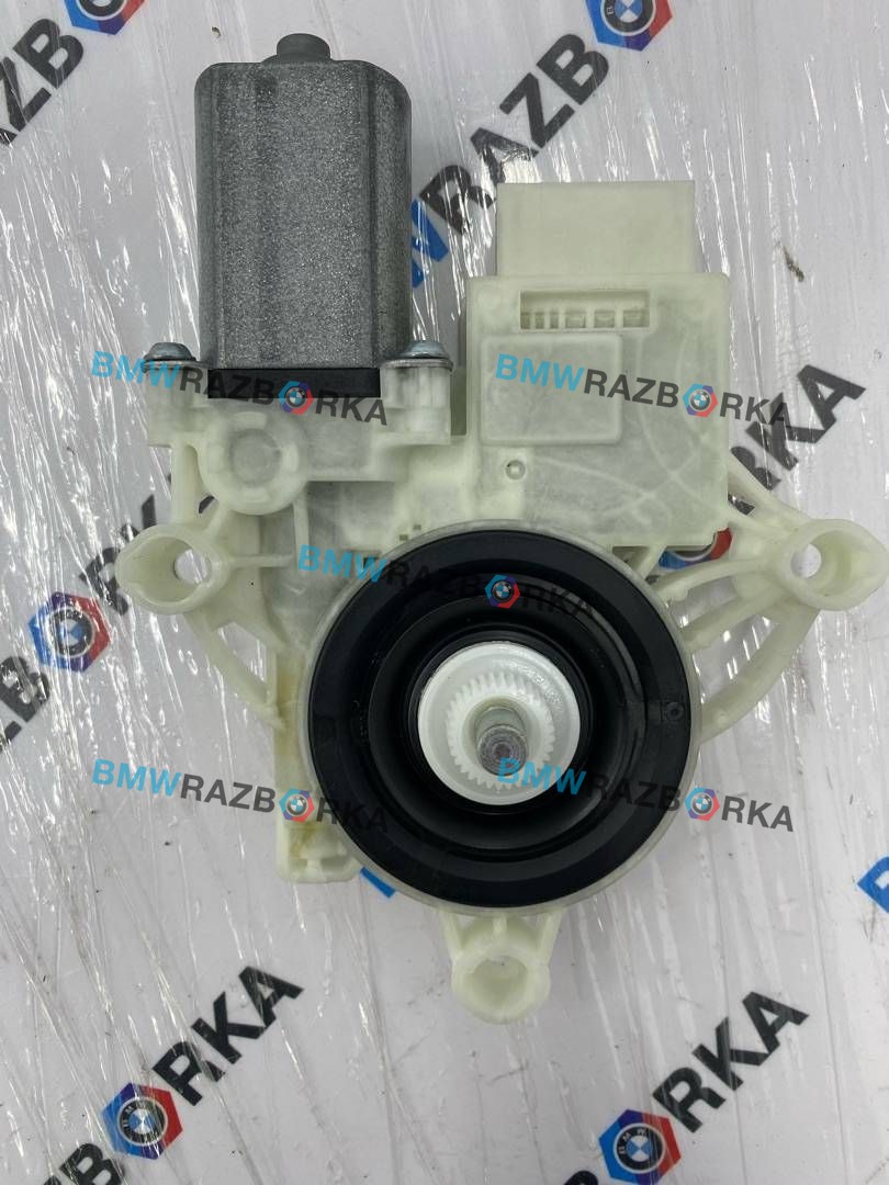 моторчик стеклоподъемника задний правый BMW X6 G06 2020, 3.0 л., B57 D30 B, дизель, АКПП, с27, внедорожник 5 дв., полный привод, 9450072