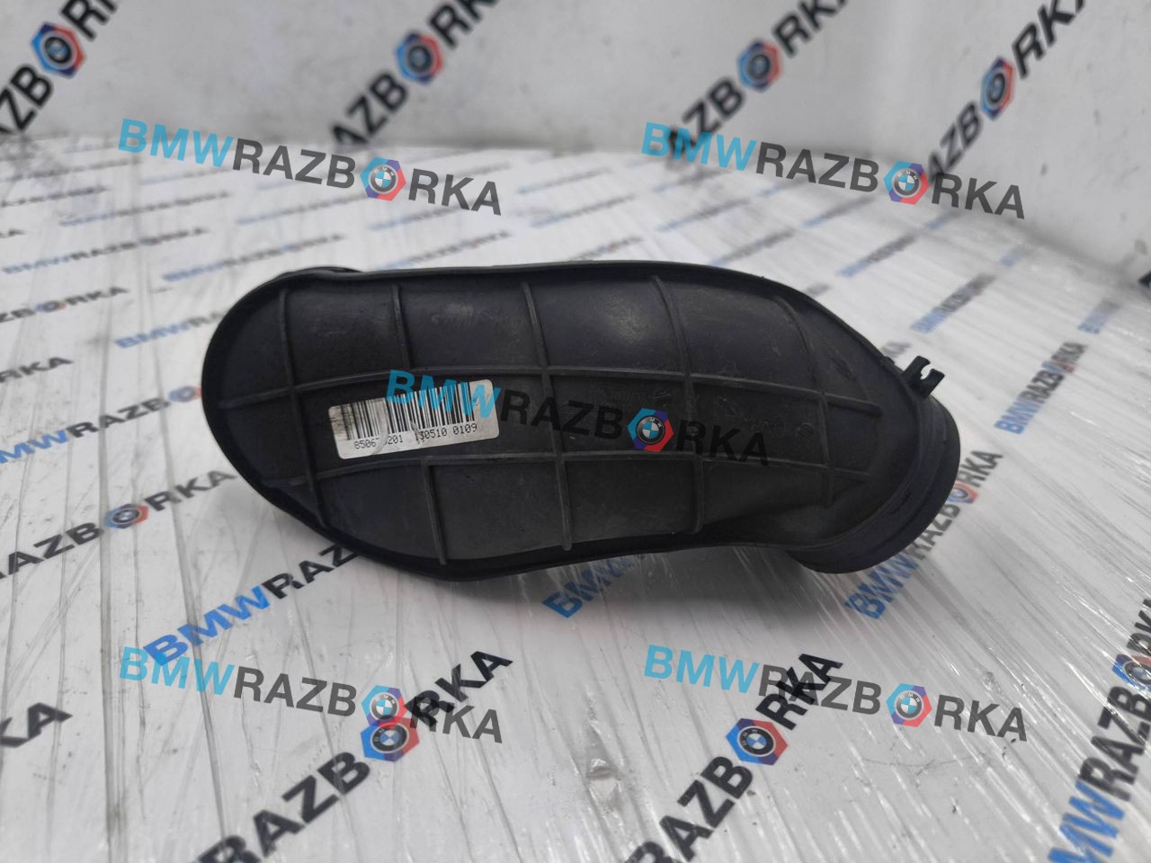 патрубок турбины BMW 7 серия F01/F02 F01 2009, 3.0 л., дизель, правый руль, 13718506702, 8506702