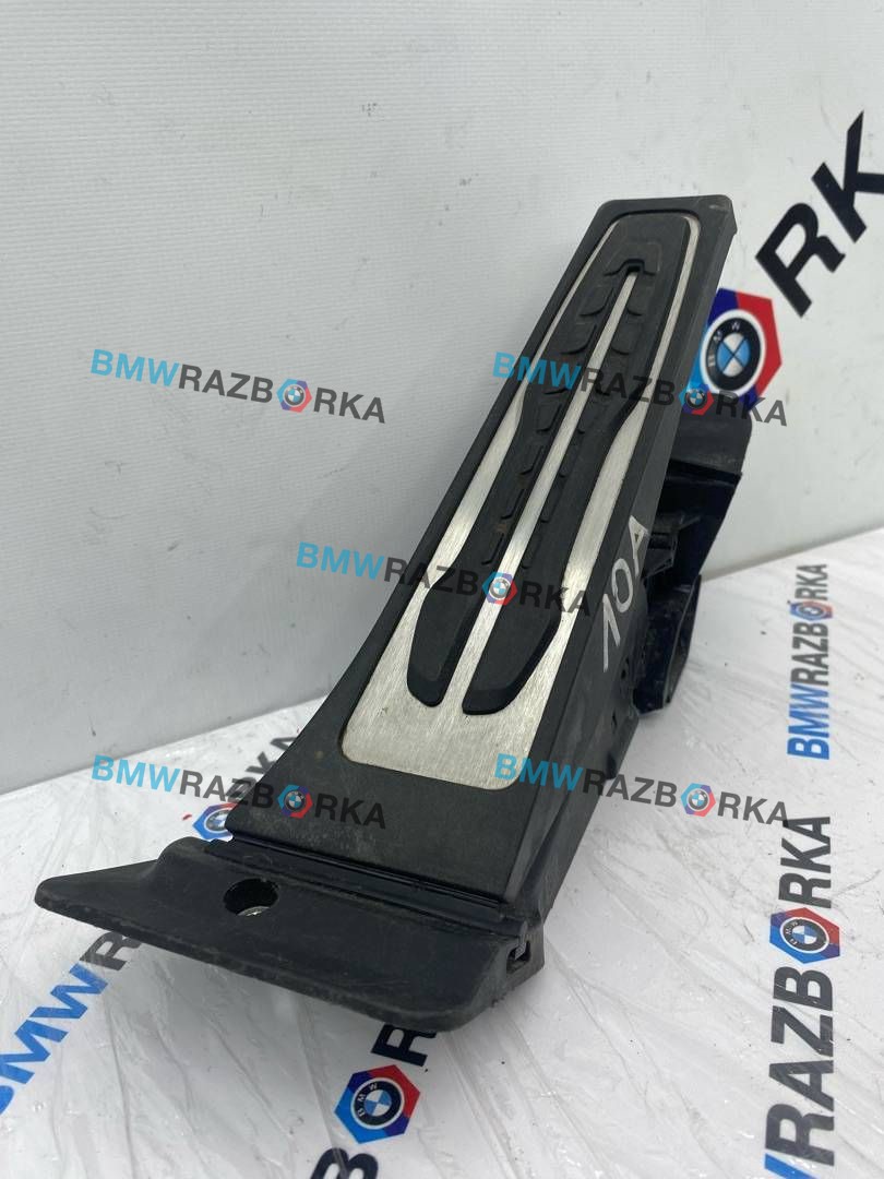 педаль BMW X6 G06 2020, 3.0 л., B57 D30 B, дизель, АКПП, с27, внедорожник 5 дв., полный привод, 6889820