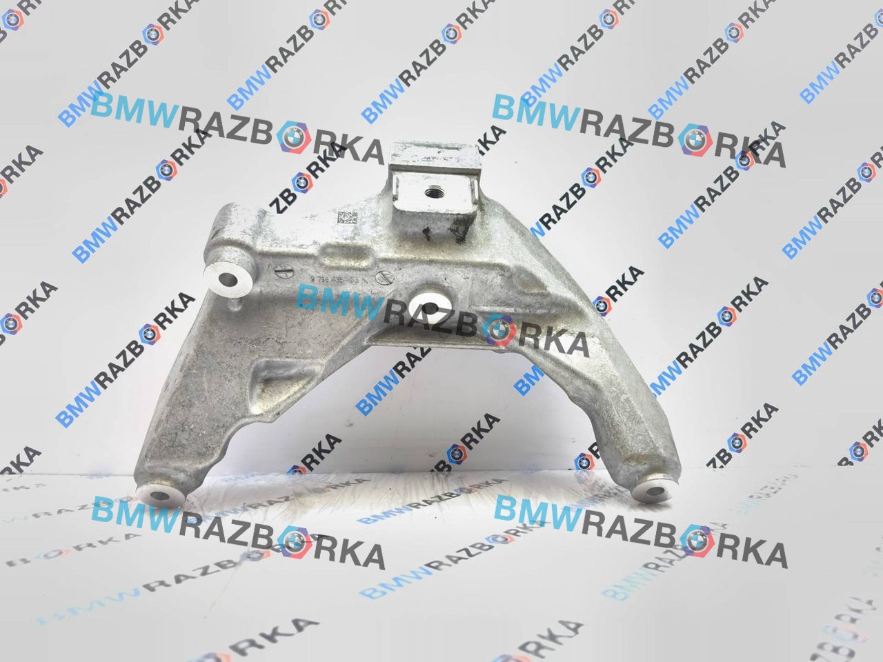 кронштейн двигателя BMW X1 U11 2023, электро, полный привод, 22119796435, 9796435