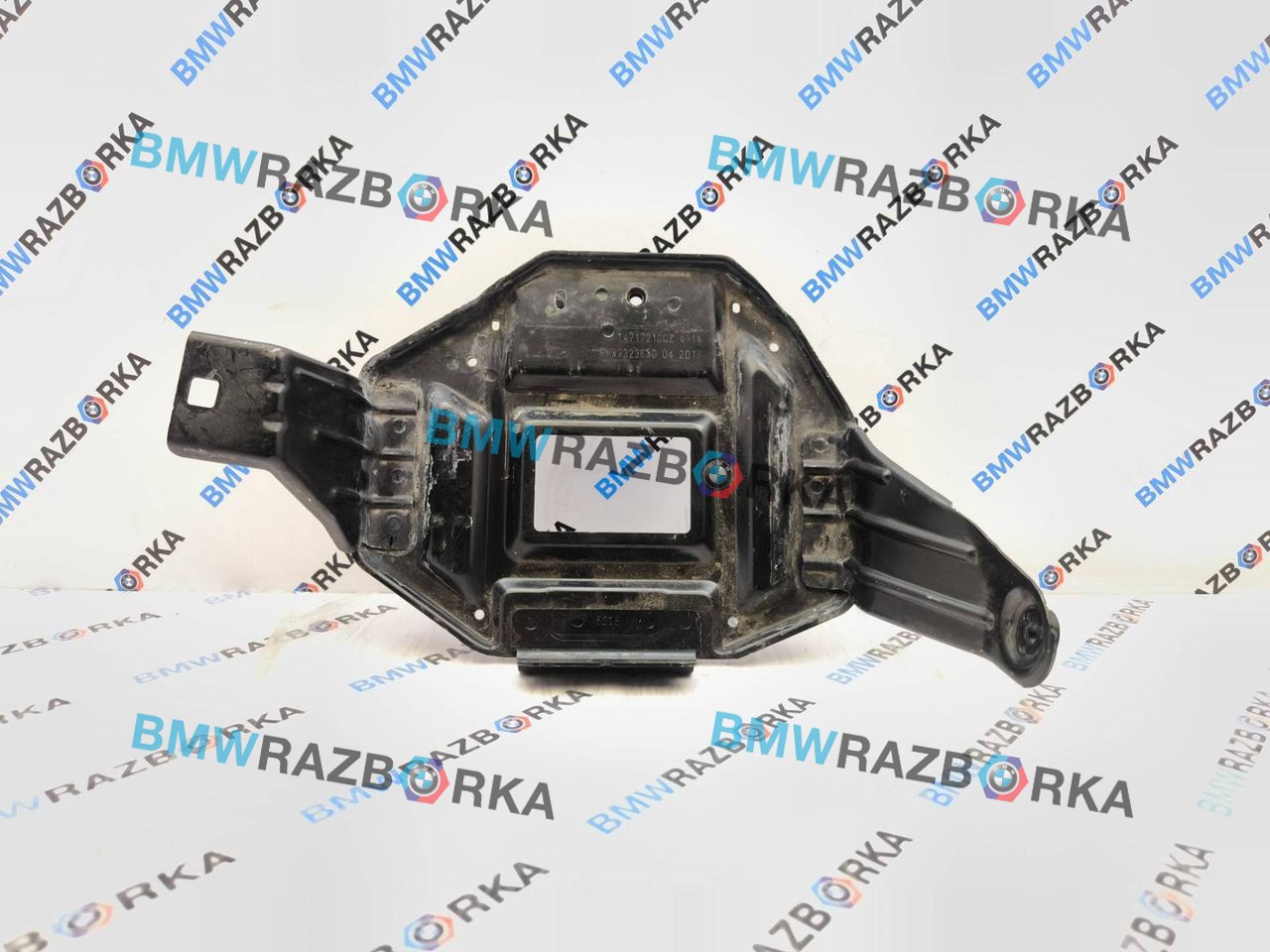 крепление аккумулятора BMW 8 серия G14/G15 G14 2019, 4.0 л., дизель, АКПП, 475, кабриолет, полный привод, 9323630