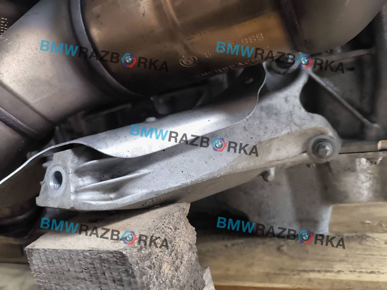кронштейн двигателя BMW M3 G80/G81 G80 2023, 3.0 л., S58B30A, бензин, АКПП, c4p, седан, задний привод, правый руль, 8053542
